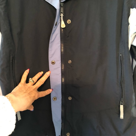 Columbia woman’s jacket/rain coat. Winter jacket if lined. - Picture 4 of 6